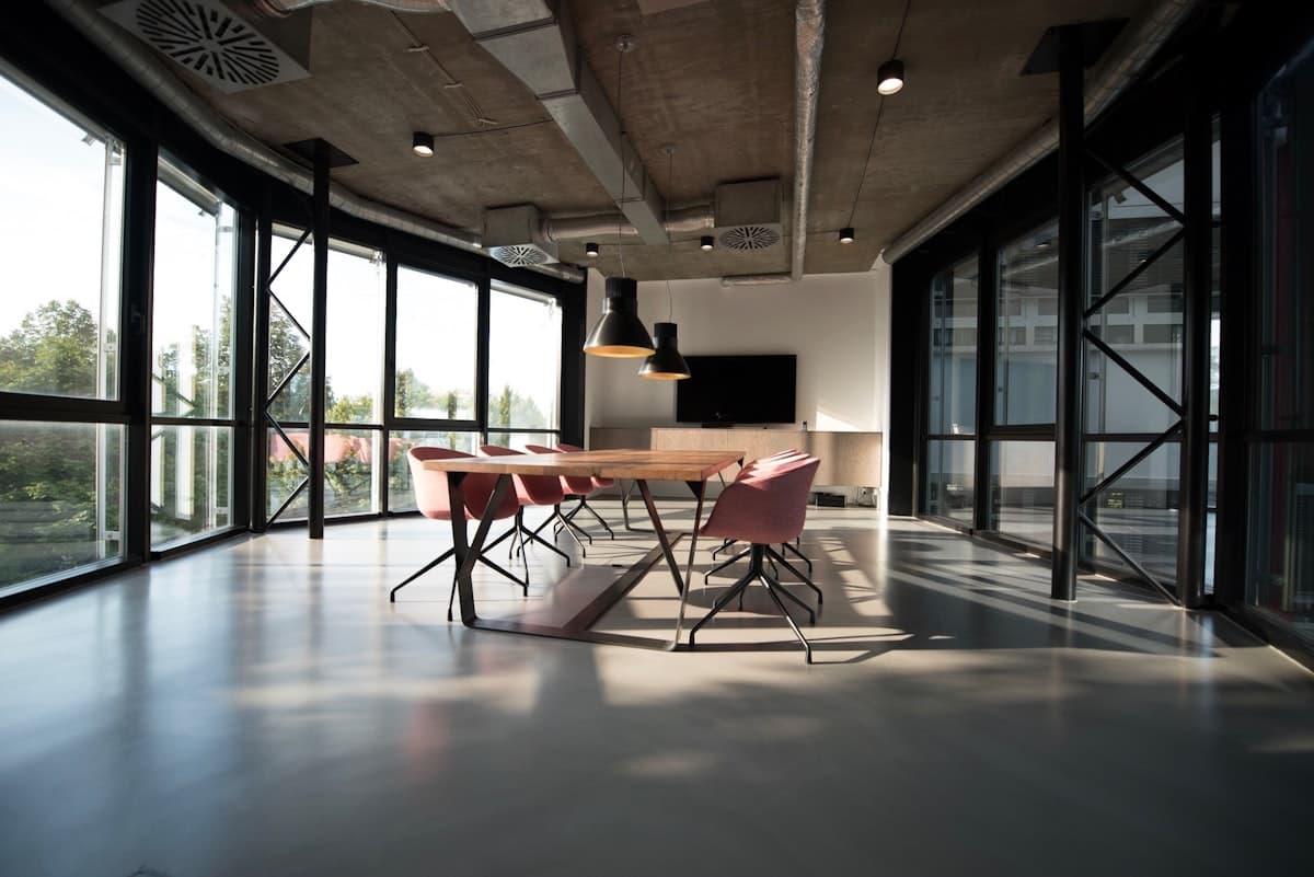 Clinics, restaurants, retail, professional services — any business that needs a powerful online presence.